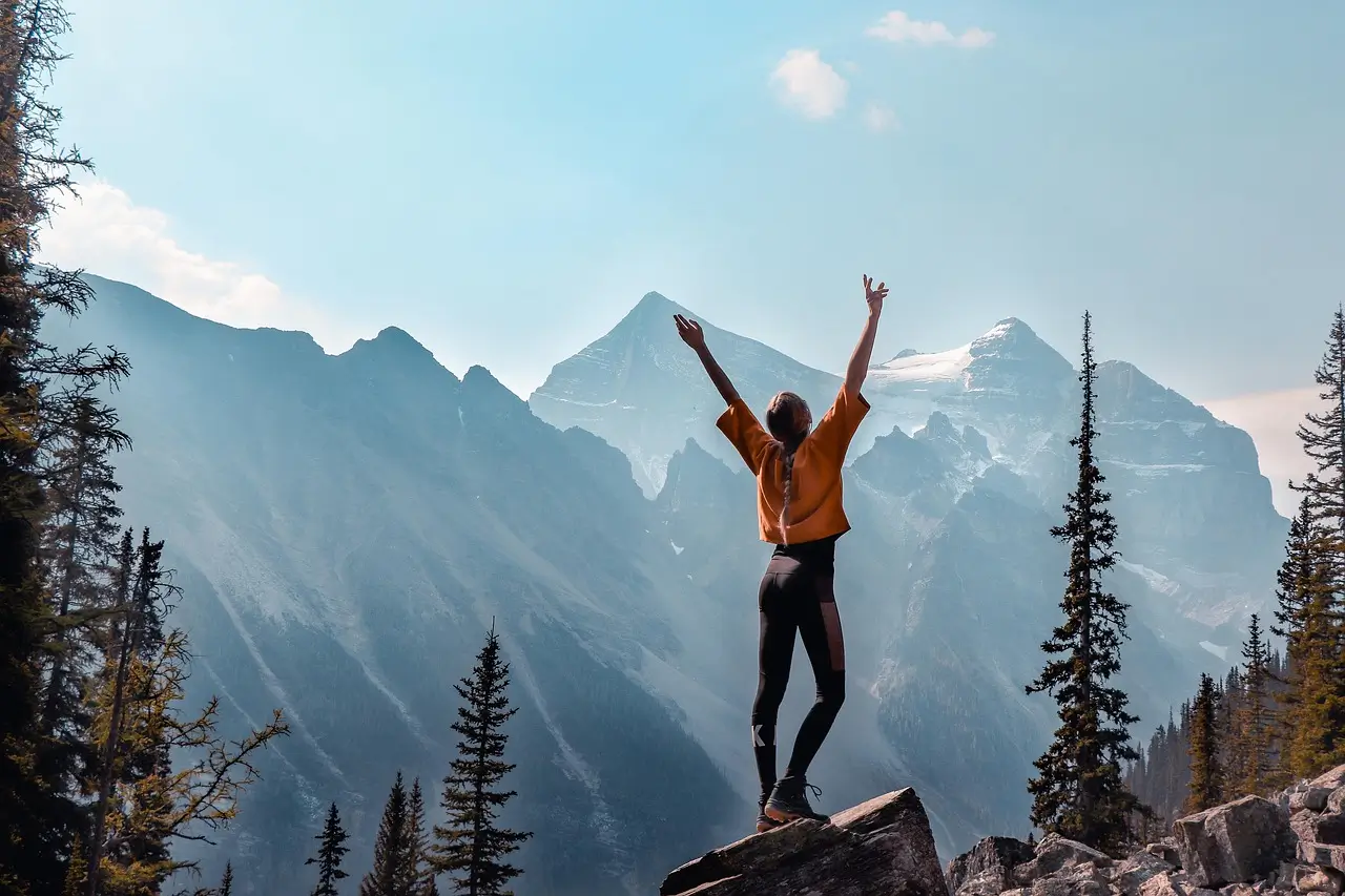 Canadian mountain landscape representing locally focused Canadian web hosting reviews